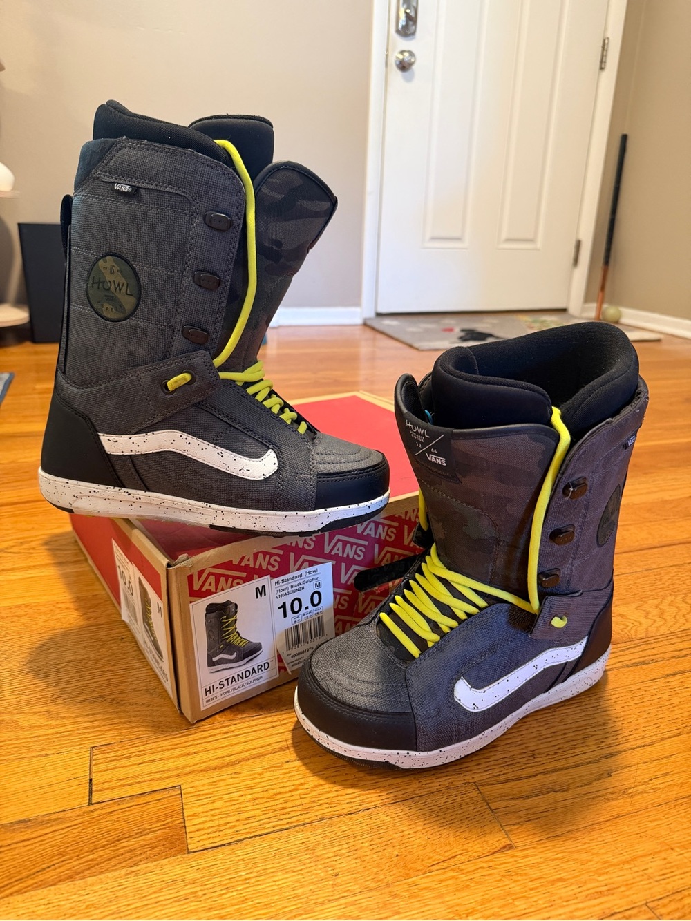 Vans Hi-Standard Howl Snowboard Boots in Gray with Neon Yellow Laces - Men’s 10